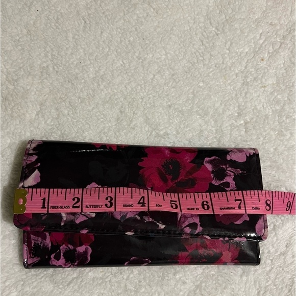 Flora Black Pink Wallet - Picture 4 of 8